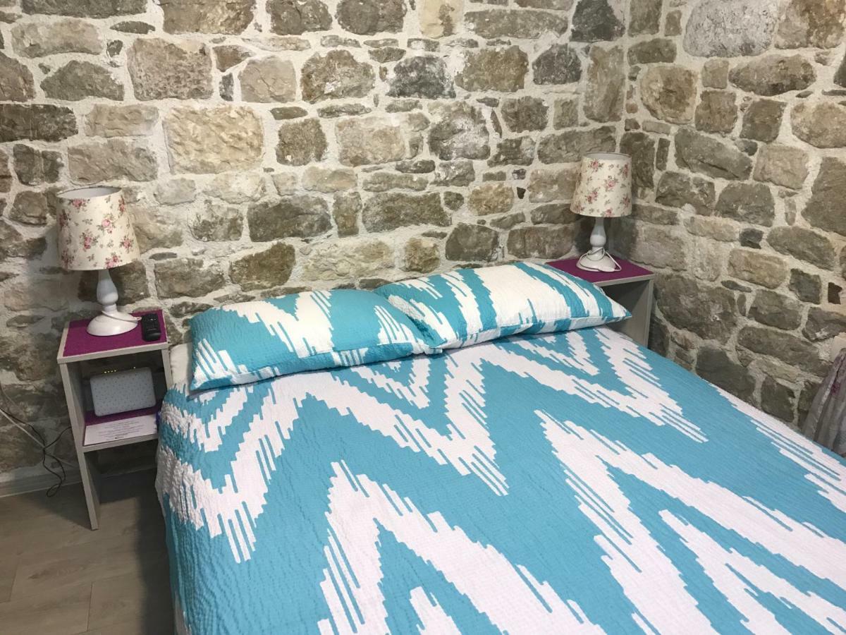 Room N&M - Diocletians Palace Split Bagian luar foto